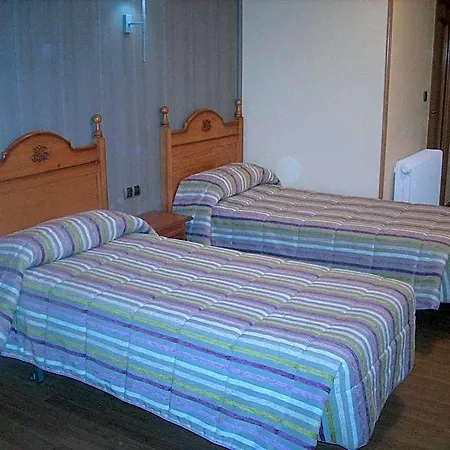 De Castilla Hotell Villares de la Reina