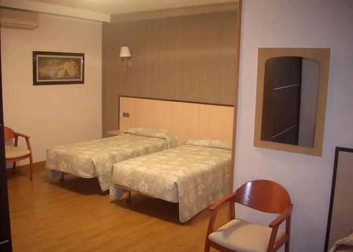 De Castilla * Villares de la Reina